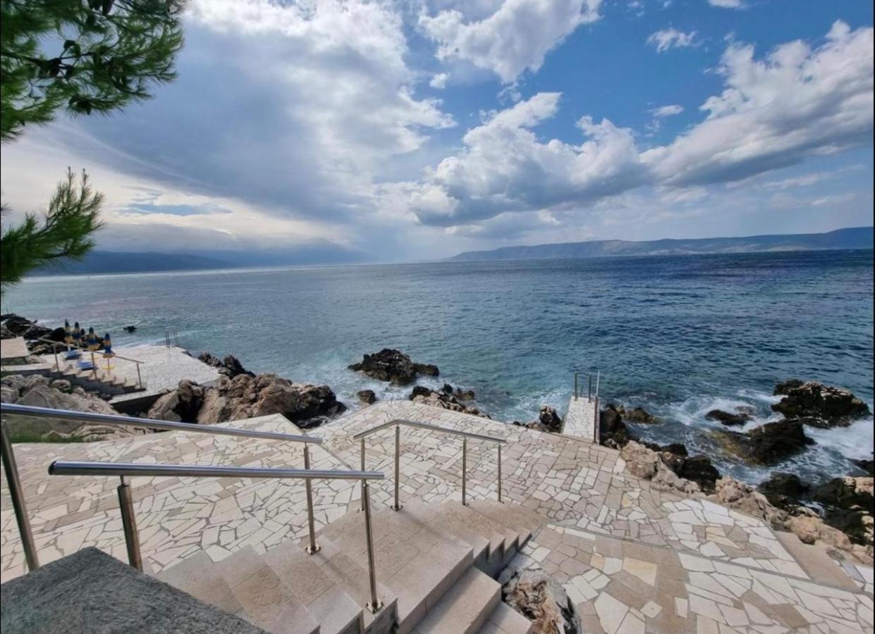 Sea La Vie Rooms 诺维·维诺多尔斯基 外观 照片