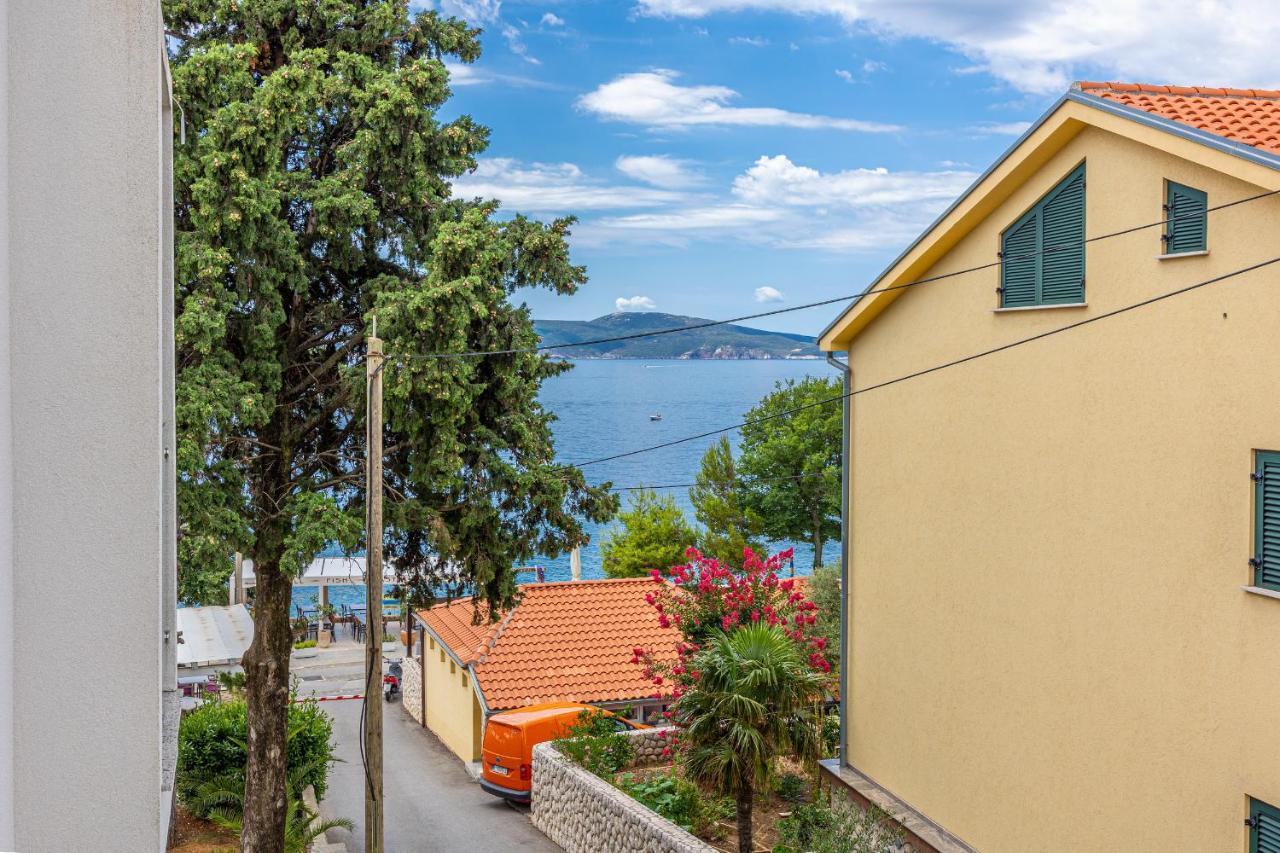 Sea La Vie Rooms 诺维·维诺多尔斯基 外观 照片