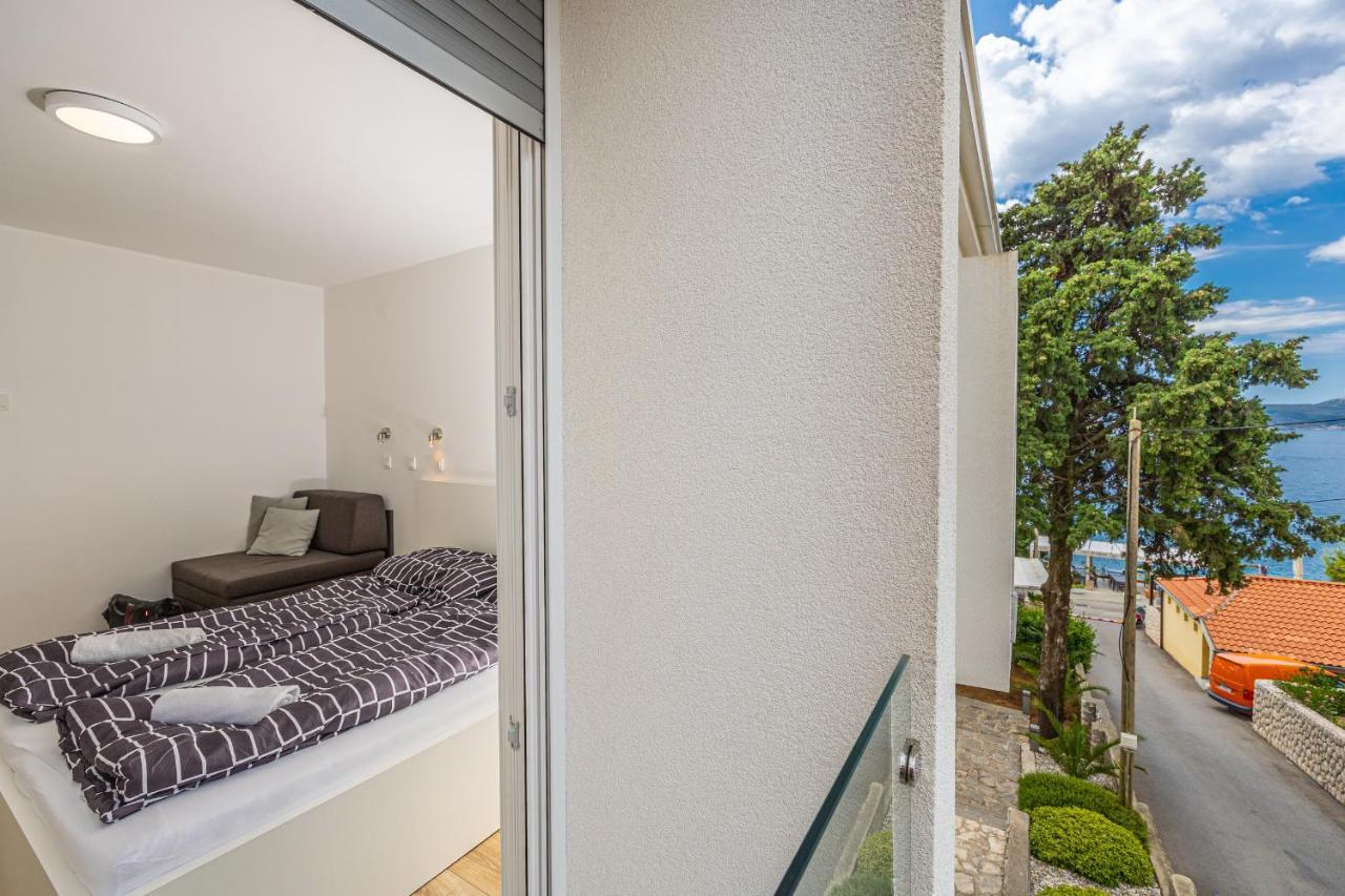 Sea La Vie Rooms 诺维·维诺多尔斯基 外观 照片
